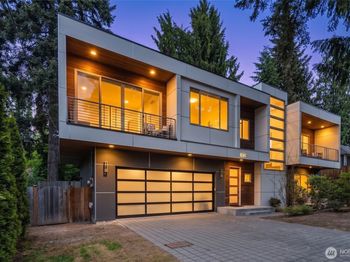 3034 NE 89th Street