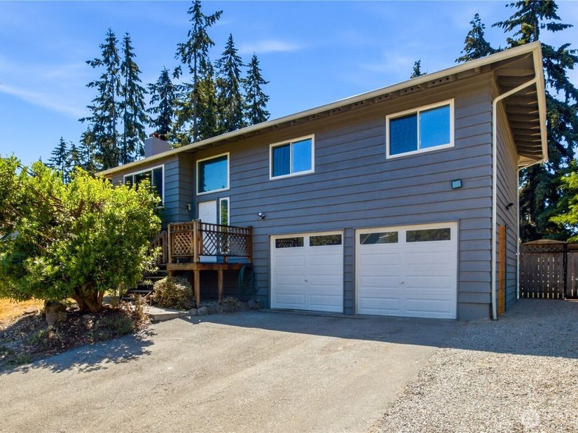 14019 146th Avenue SE, Renton WA 98059