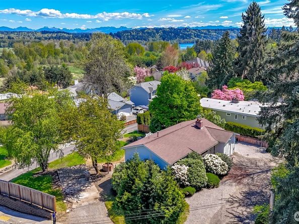16235 NE 51st Street, Redmond WA 98052