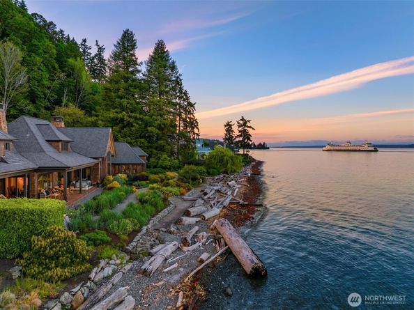 5128 Rockaway Beach Road NE, Bainbridge Island WA 98110
