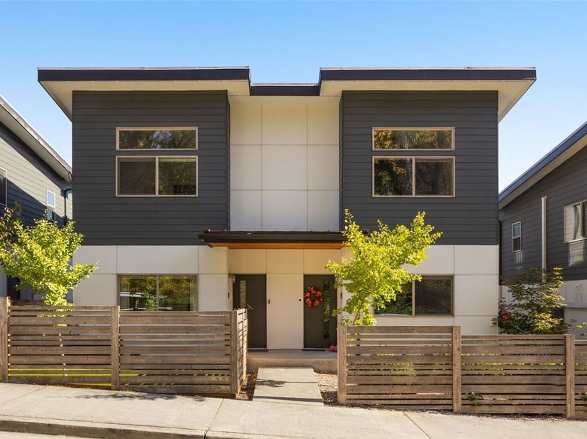 8704 42nd Avenue S, Seattle WA 98118