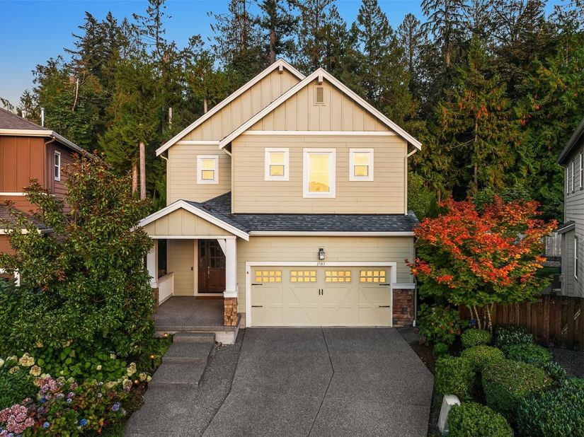1703 NE Falls Drive, Issaquah WA 98029