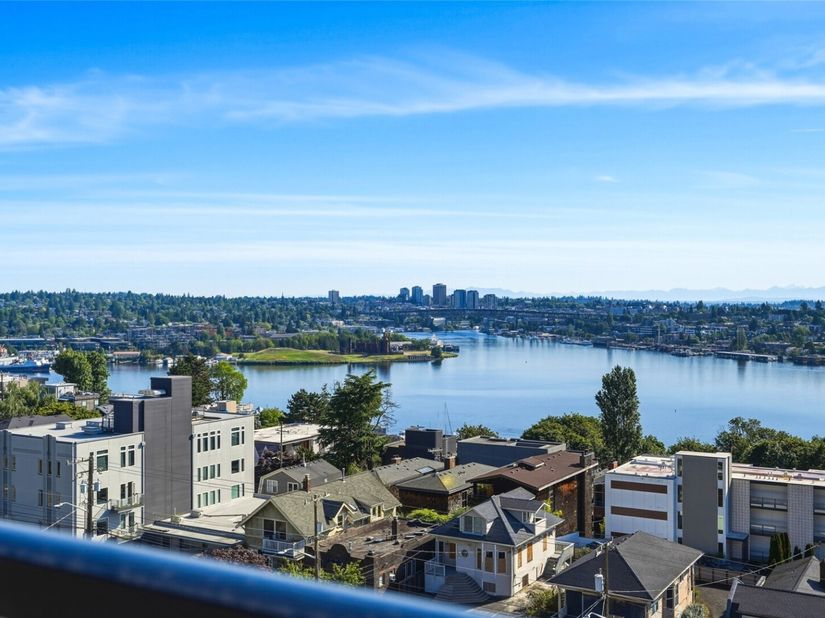 655 Crockett Street B203, Seattle WA 98109