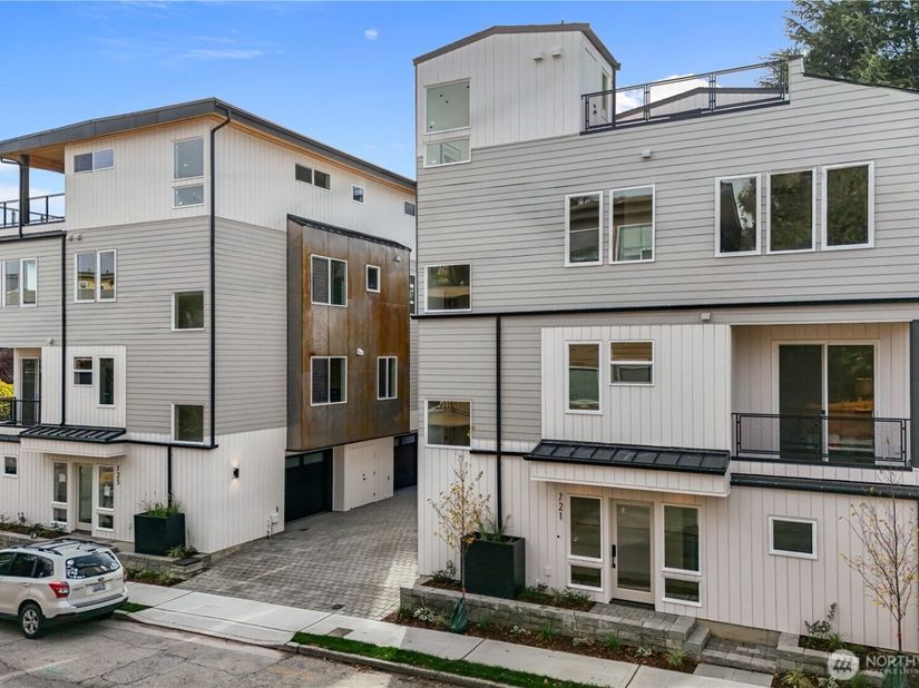 721 N 45th Street, Seattle WA 98103