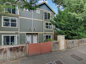 5235 11th Ave NE