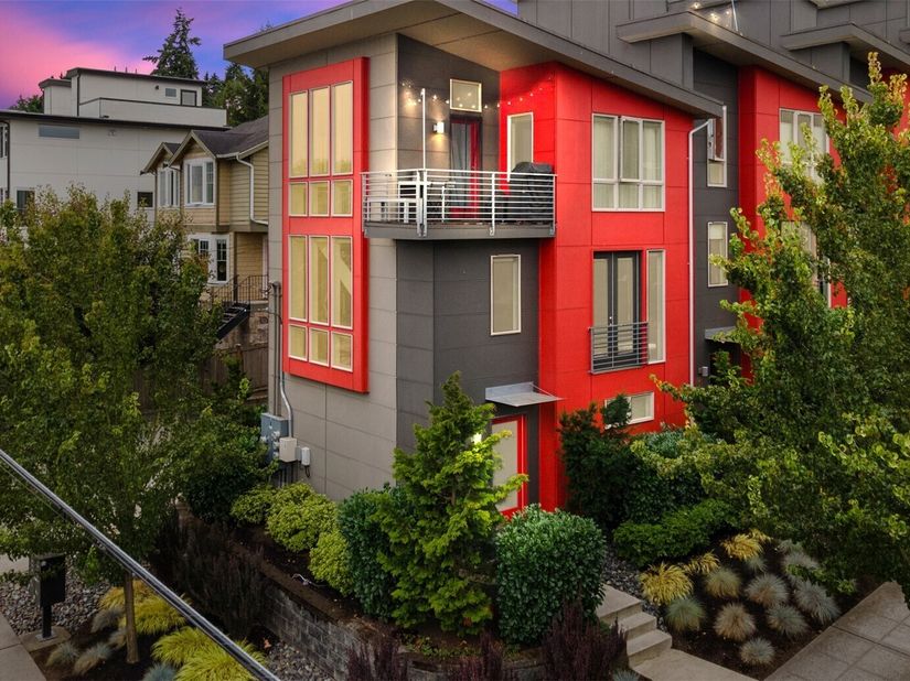 2201 W Ruffner Street, Seattle WA 98199