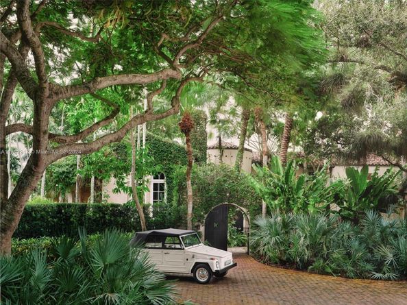 3467 N Moorings Way, Coconut Grove FL 33133