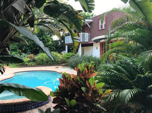 325 Bayberry Dr, Plantation FL 33317