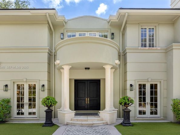 3460 S Moorings Way, Miami FL 33133