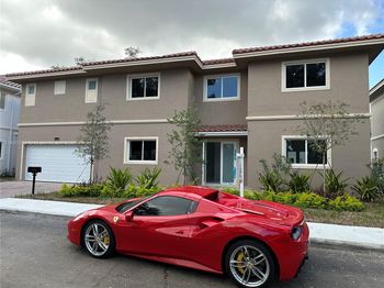 3562 Forest View Cir