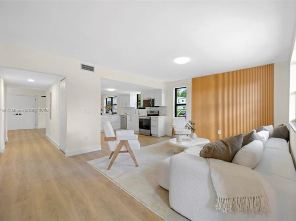 7994 Crespi Blvd, Miami Beach FL 33141