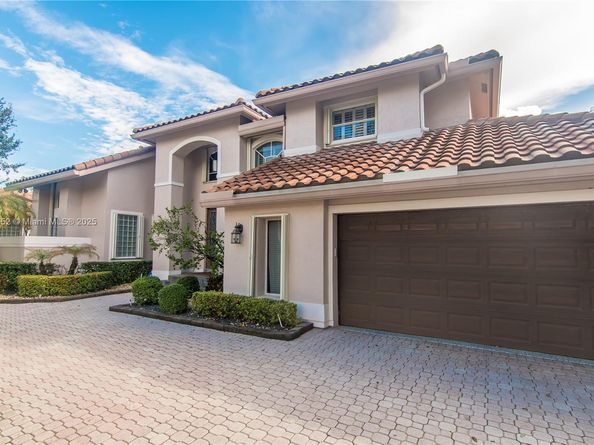 1091 SW 156th Ave, Pembroke Pines FL 33027