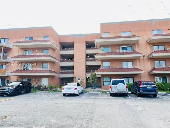 17530 NW 68th Ave C2007, Hialeah FL 33015
