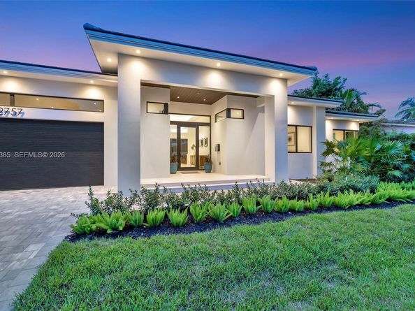 2757 NE 34 Street, Fort Lauderdale FL 33306