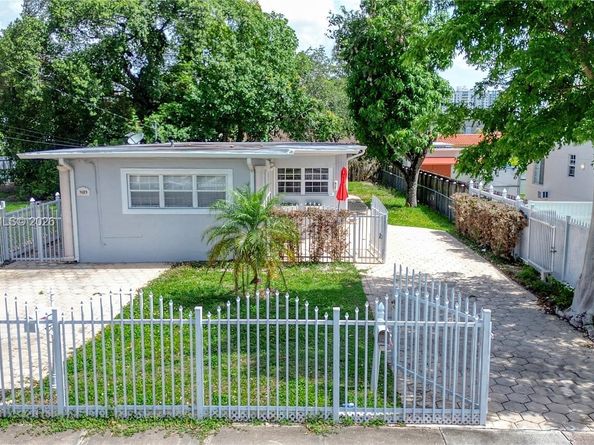 3121-3123 SW 25th Ter, Miami FL 33133