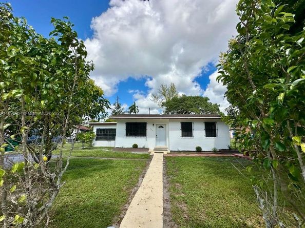 535 Harem Ave, Opa-Locka FL 33054