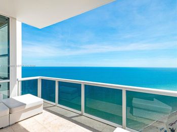 18101 Collins Ave