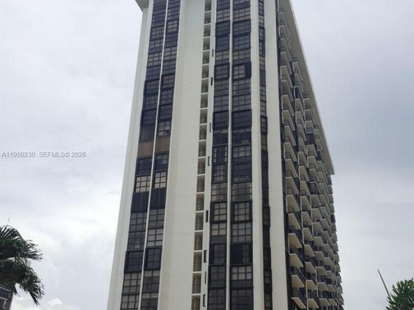 Undisclosed Address #A11950230, Miami FL 33129