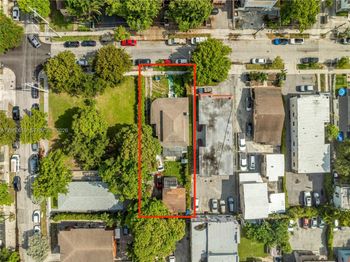 1121 NW 5th St