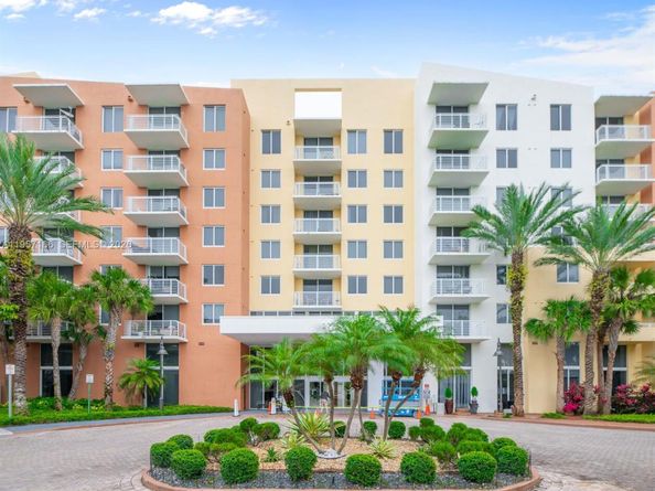 2775 NE 187th St 215, Aventura FL 33180