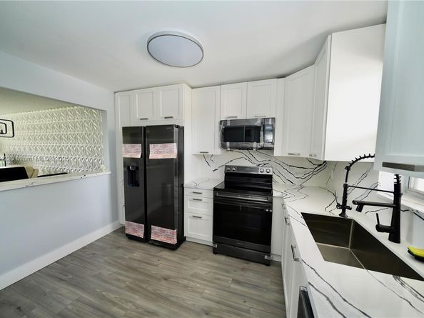 2541 Aragon Blvd 305, Sunrise FL 33322