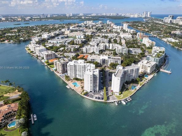 9102 W Bay Harbor Dr 2DW, Bay Harbor Islands FL 33154