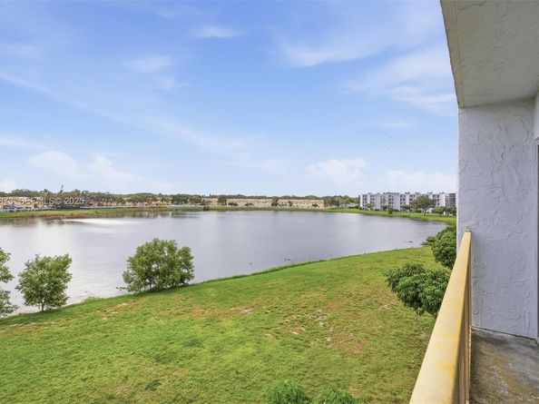 8560 N Sherman Cir 401, Miramar FL 33025