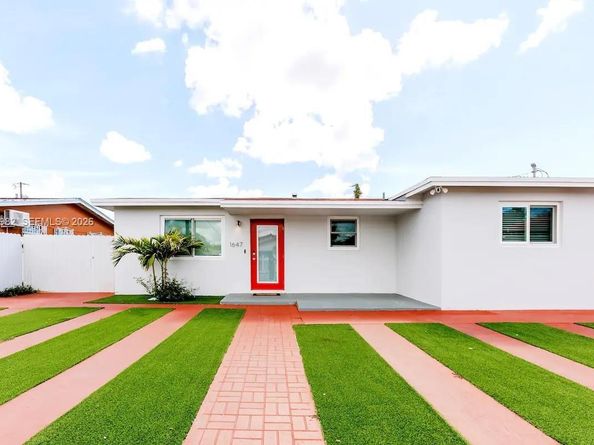 1647 NW 29th Ave, Miami FL 33125