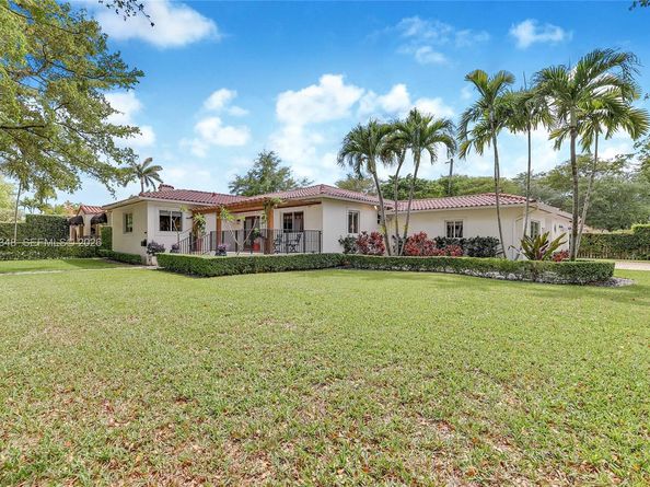 1402 Tangier St, Coral Gables FL 33134