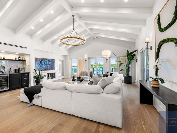 2236 Fisher Island Dr 3306, Miami Beach FL 33109