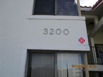 3200 NW 46th St
