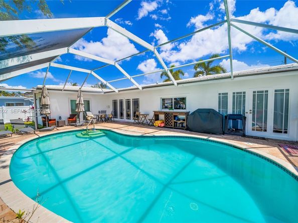 31 SE 12th St, Pompano Beach FL 33060