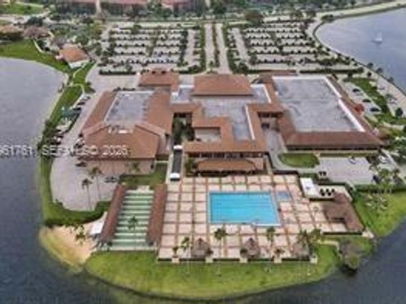 13255 SW 16th Ct, Pembroke Pines FL 33027