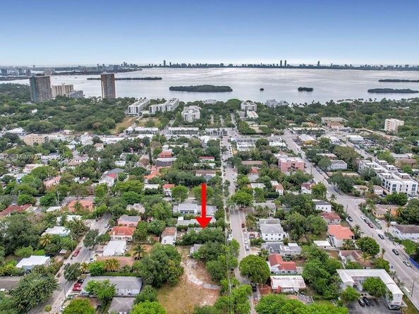 455 NE 63rd St, Miami FL 33138