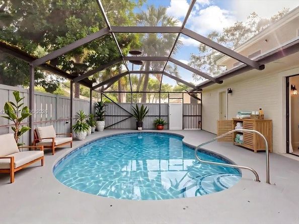 12680 Woodmill Dr, Palm Beach Gardens FL 33418