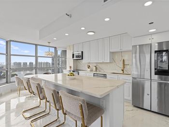 3500 Mystic Pointe Dr