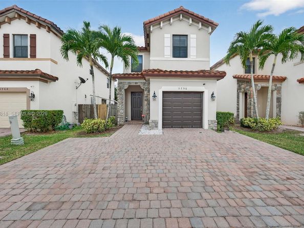 3756 NE 1st St, Homestead FL 33033