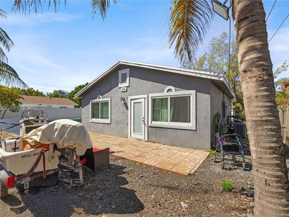 8800 NW 20th Ave, Miami FL 33147