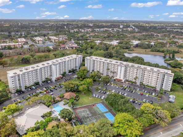 5900 NW 44th St 405, Lauderhill FL 33319