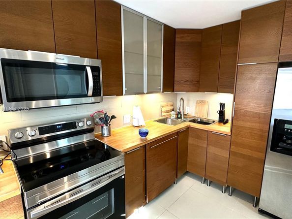 2651 S Course Dr 307, Pompano Beach FL 33069