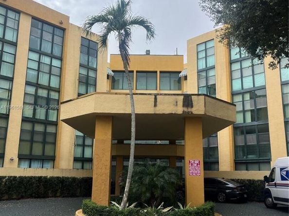 11800 SW 18th St 3074, Miami FL 33175