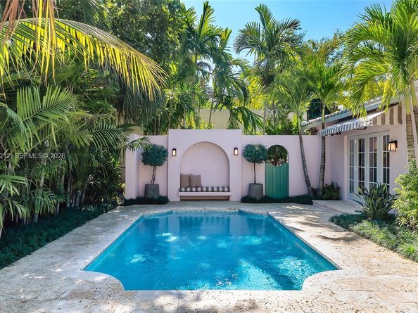 720 Madeira Ave, Coral Gables FL 33134