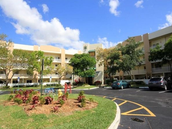 9587 Weldon Cir B203, Tamarac FL 33321