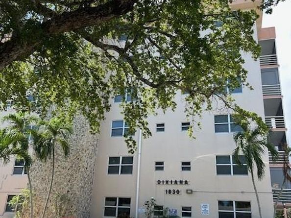 1830 Dixieanna St 301, Hollywood FL 33020