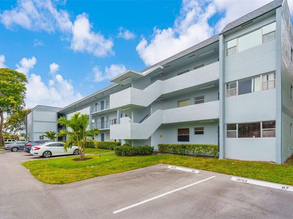 8411 Lagos De Campo Blvd 110U, Tamarac FL 33321