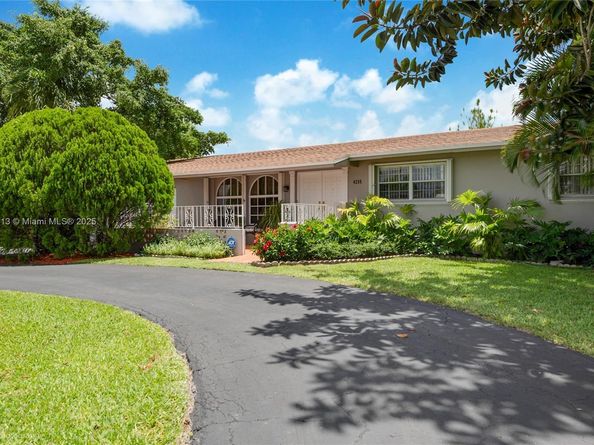 4235 SW 97th Ave, Miami FL 33165