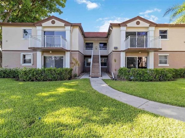 1250 SW 113th Ter 201, Pembroke Pines FL 33025