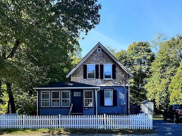 436 E Water St, Rockland MA 02370