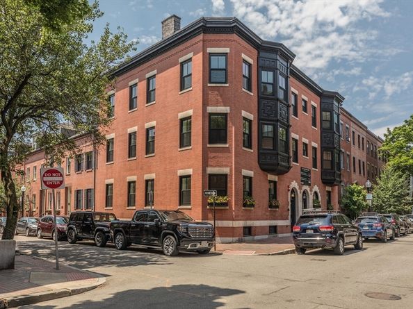 2A-4A Milford St 12, Boston MA 02118