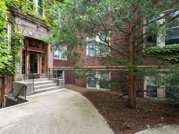 97 Chester St 8, Boston MA 02134